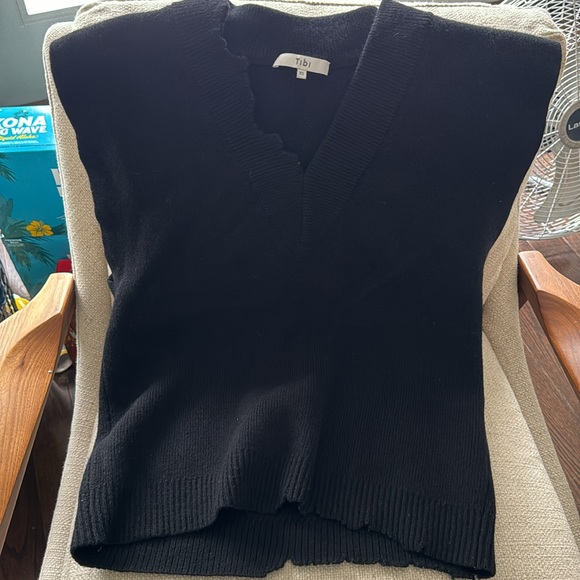 Tibi sweater vest with distressing in xs - Picture 2 of 5